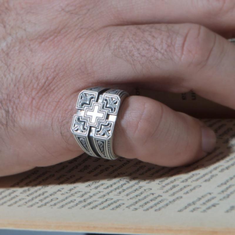 Plated European And American Creative Retro Carved Christian Men's Ring